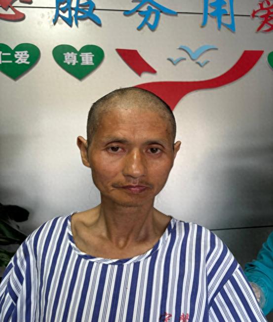 走失者照片 赣州市寻亲：中年男子被救助，疑患精...