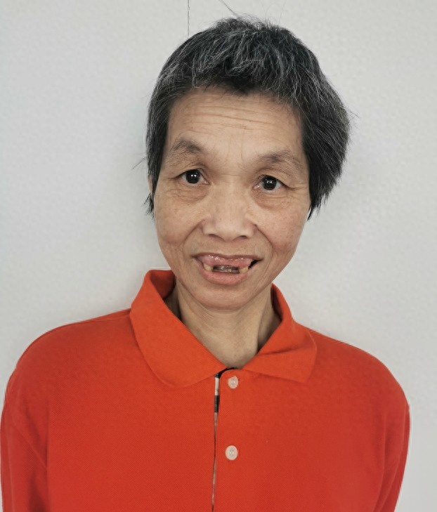 走失者照片 北京市寻亲：中年女子被救助，高1米...