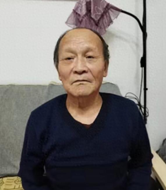走失者照片 沈阳市寻人：七旬聋哑老人走失，戴黑...