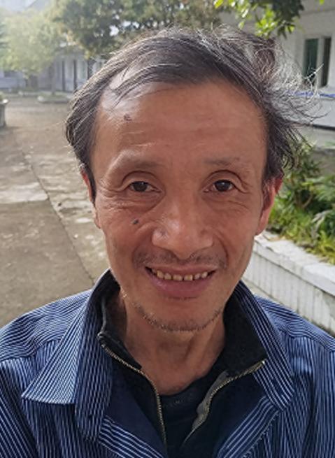 走失者照片 绵阳市寻亲：六旬老人被救助，穿深色...