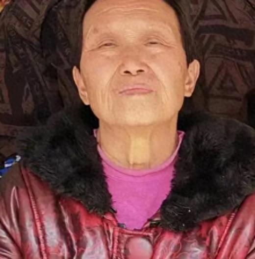 走失者照片 德阳市寻人：七旬老太走失，面部有色...