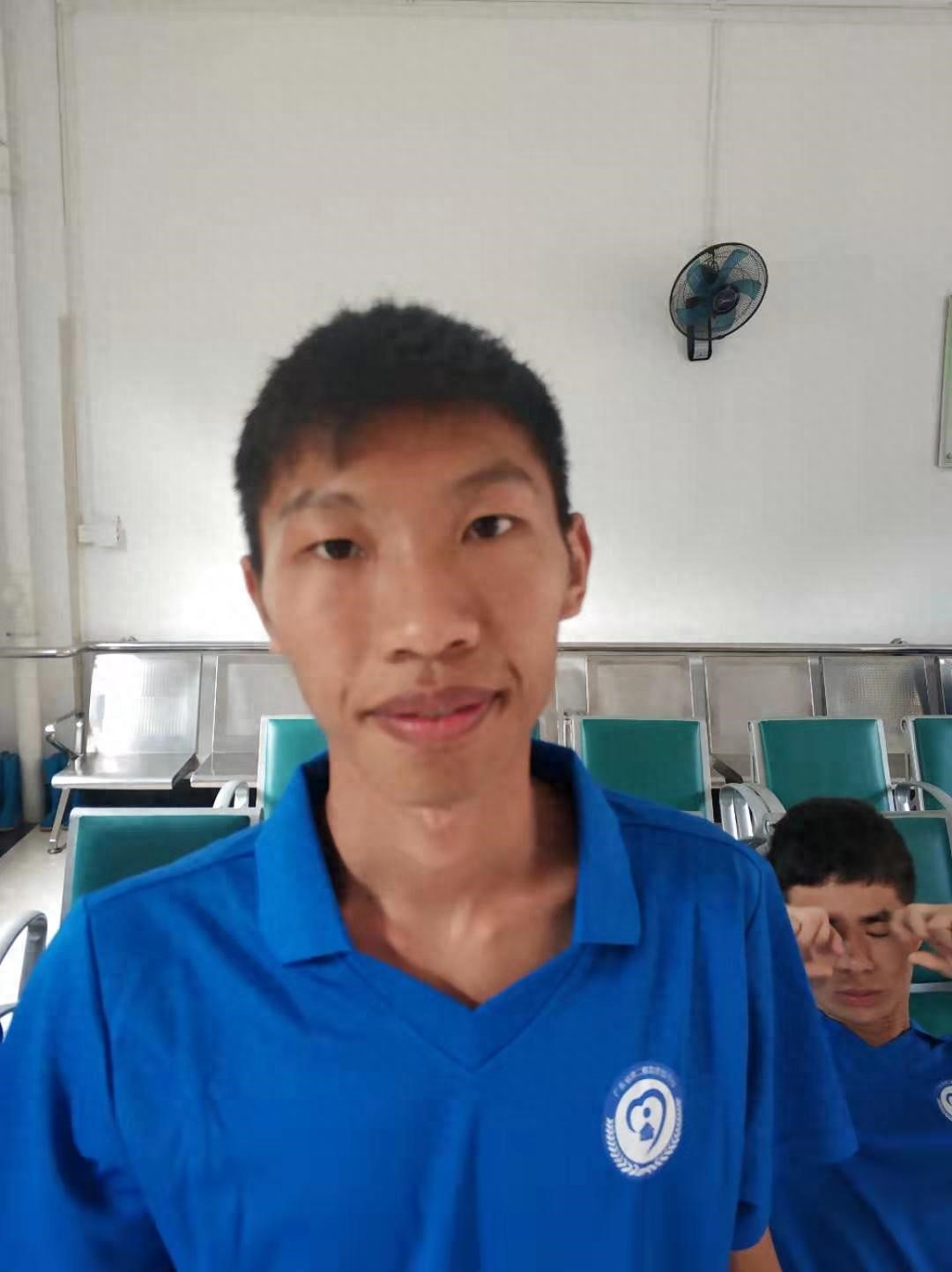 走失者照片 肇庆市寻亲:18岁男孩被救助,自述...