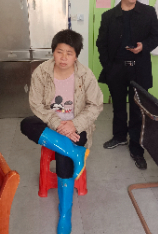 走失者照片 郴州市寻亲：青年女子被救助，穿卡其...