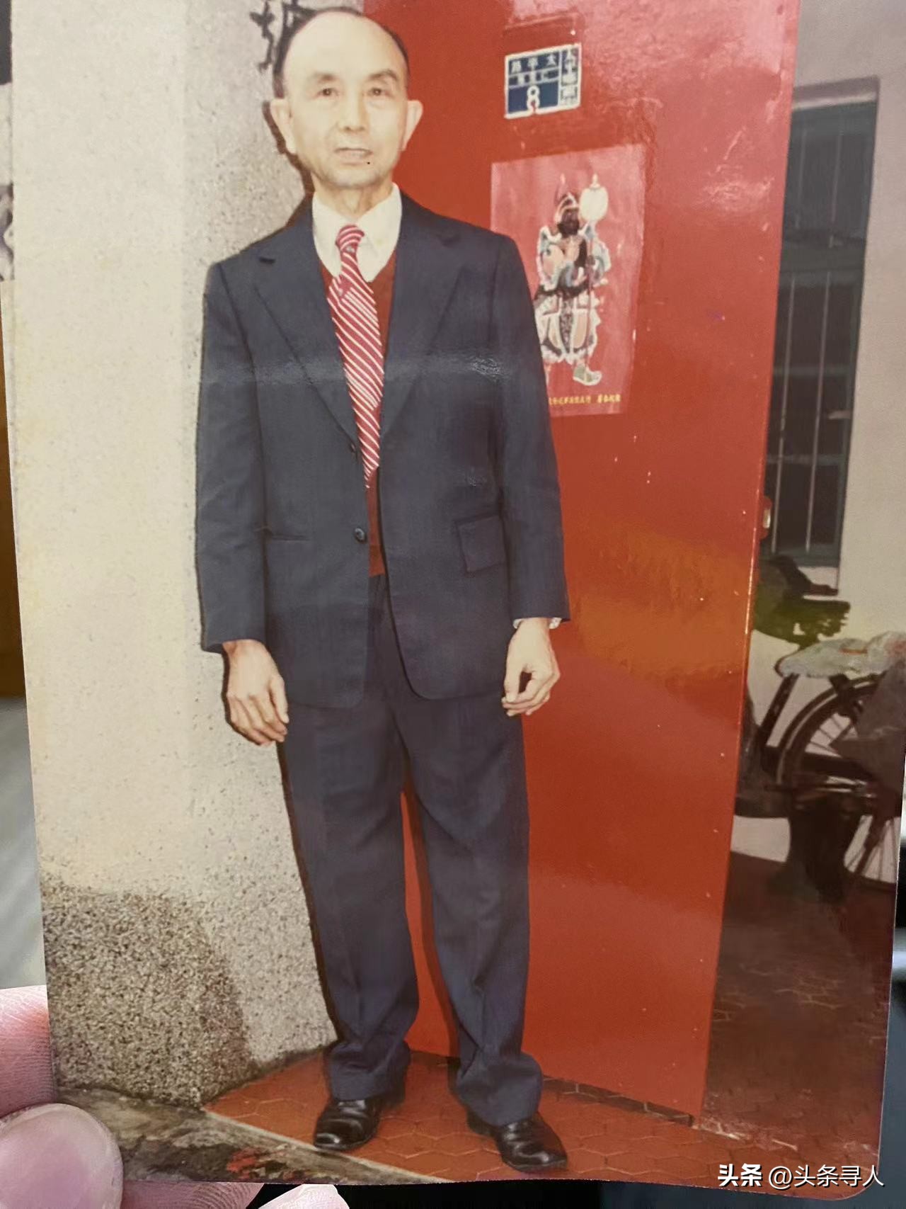 走失者照片 两岸“龙兄虎弟”：台湾男子寻找四川...