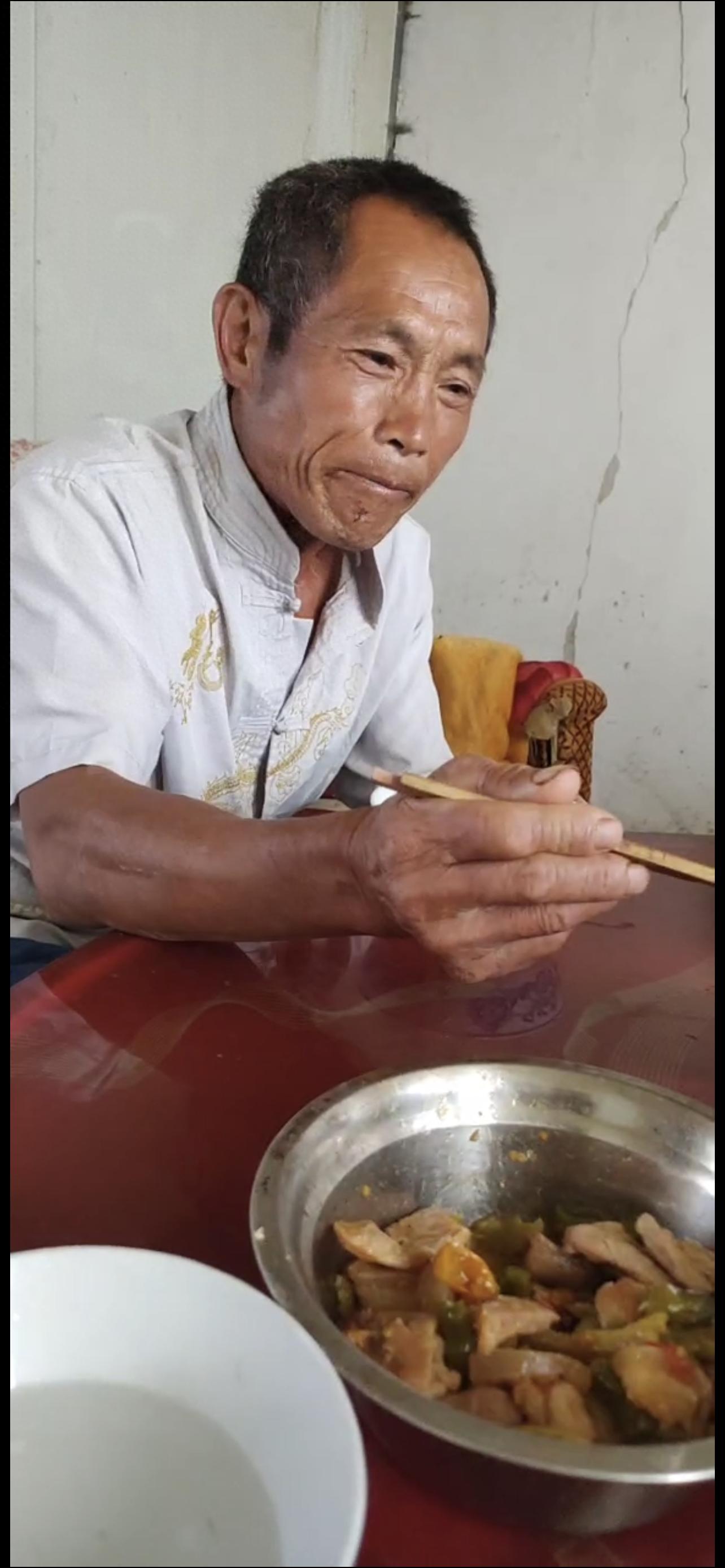 走失者照片 黔南州都匀市寻人：六旬老人走失，高...