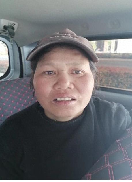 走失者照片 绵阳市寻亲：五旬女子被救助，高1米...