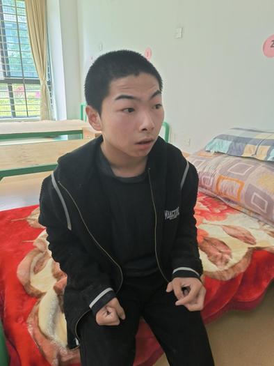 走失者照片 泉州市晋江市寻亲：青年男子被救助，...