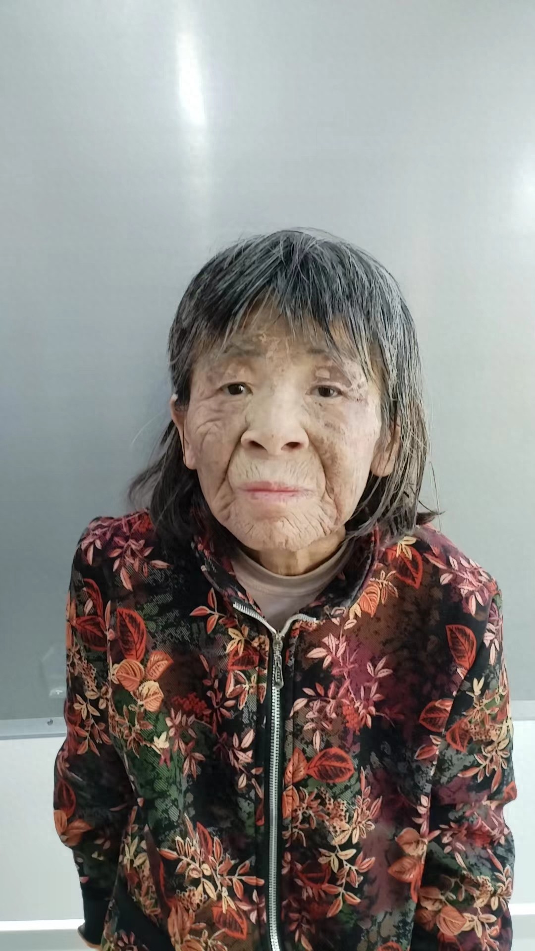 走失者照片 佛山市寻亲：七旬老太被救助，自述叫...