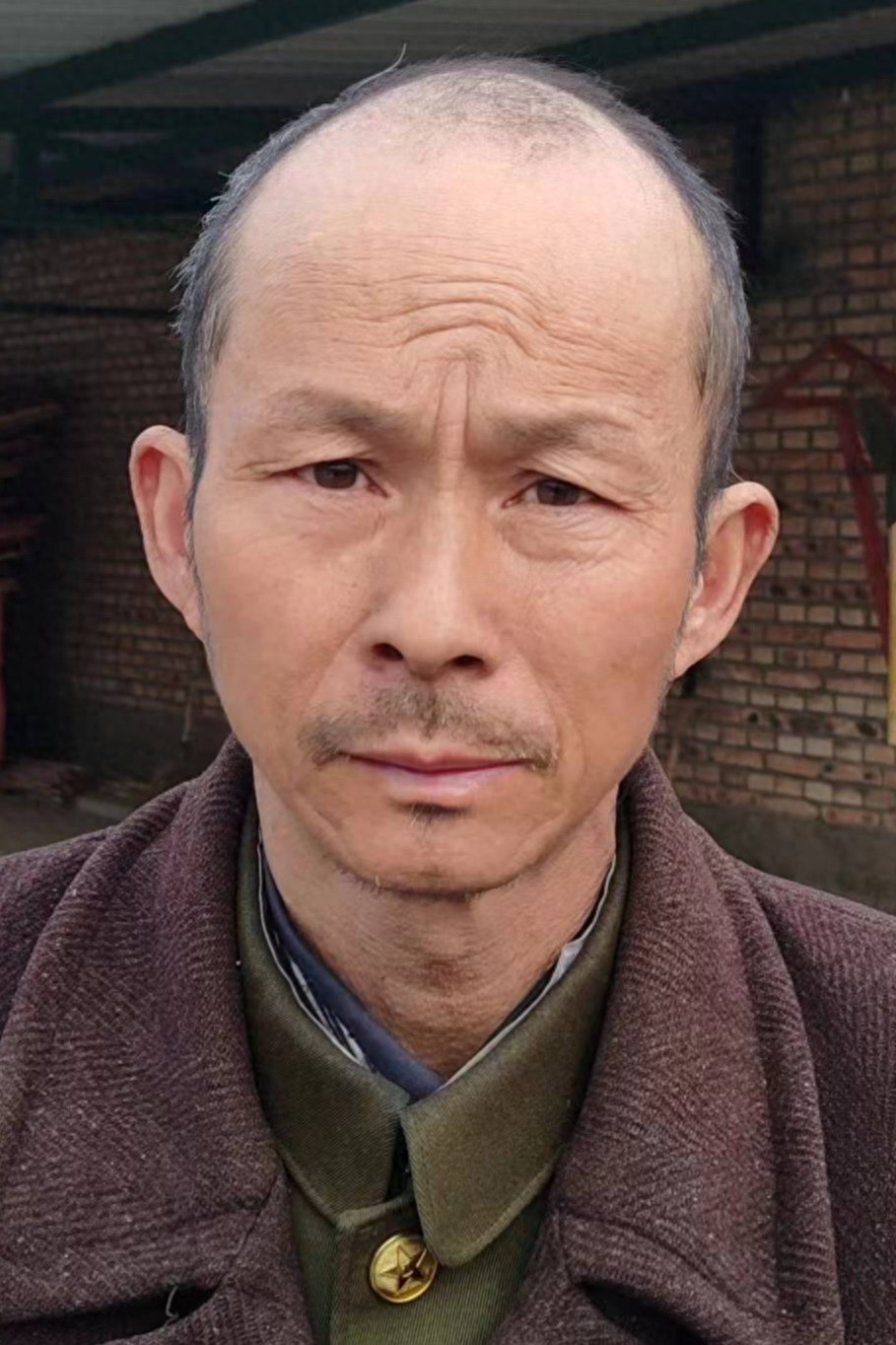 走失者照片 张家口市寻亲：中年男子被救助，高1...