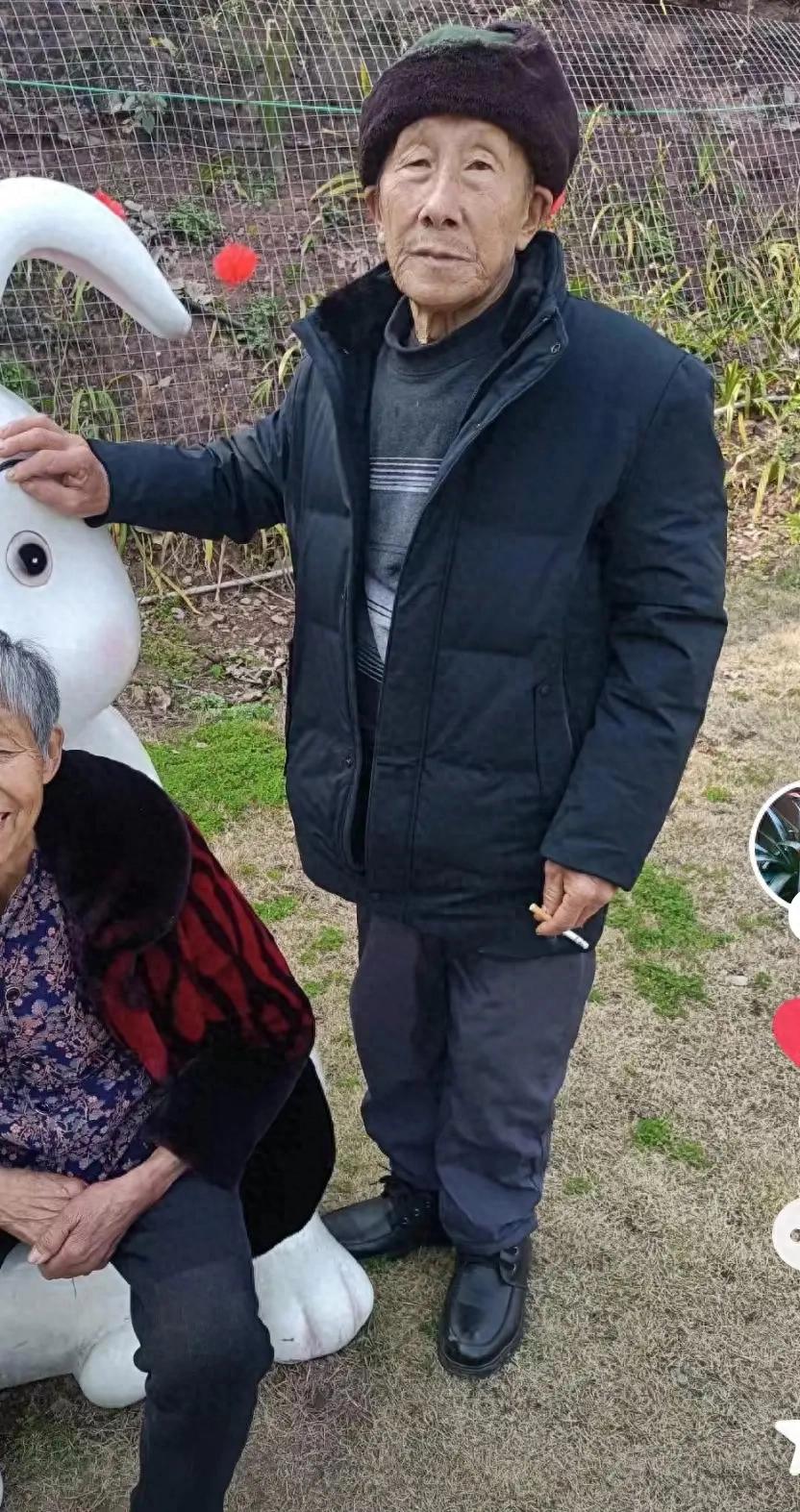 走失者照片 自贡市寻人：七旬老人走失，穿皮衣，...