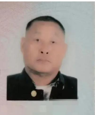 走失者照片 襄阳市寻人：七旬老人走失，戴黄色安...