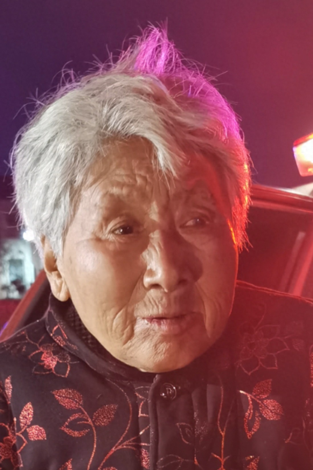 走失者照片 开封市寻亲：七旬老太被救助，白发，...