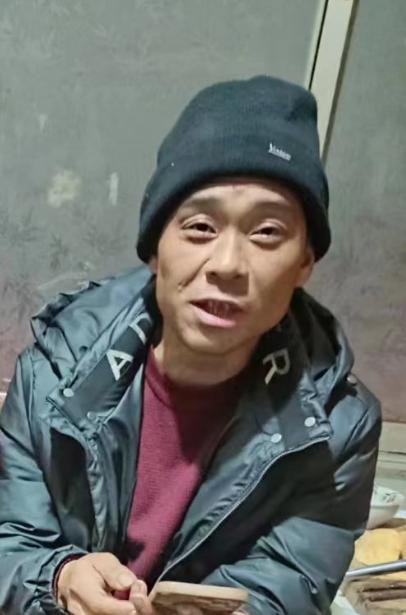 走失者照片 紧急寻人：宿州父子两人走失，中年男...
