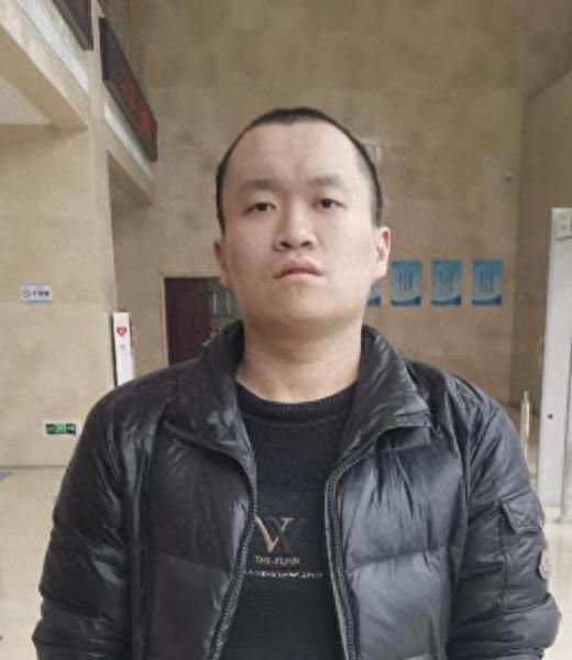 走失者照片 太原市寻亲：青年男子被救助，高1米...