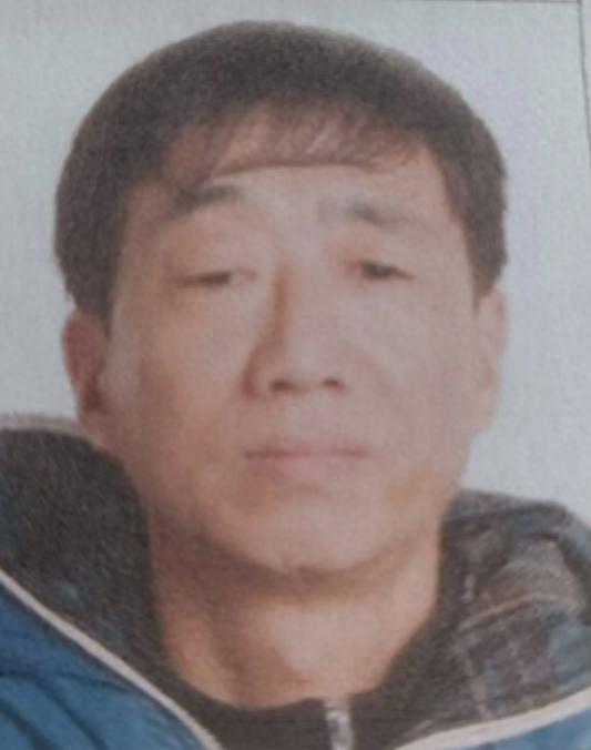 走失者照片 吕梁市寻人：六旬老人走失，穿白色上...