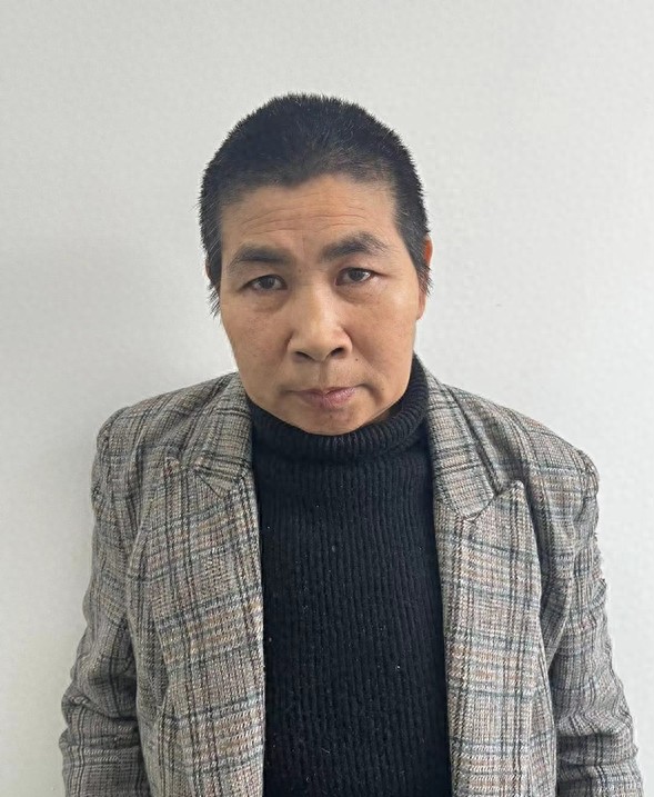 走失者照片 平顶山市寻亲：六旬老太被救助，穿蓝...