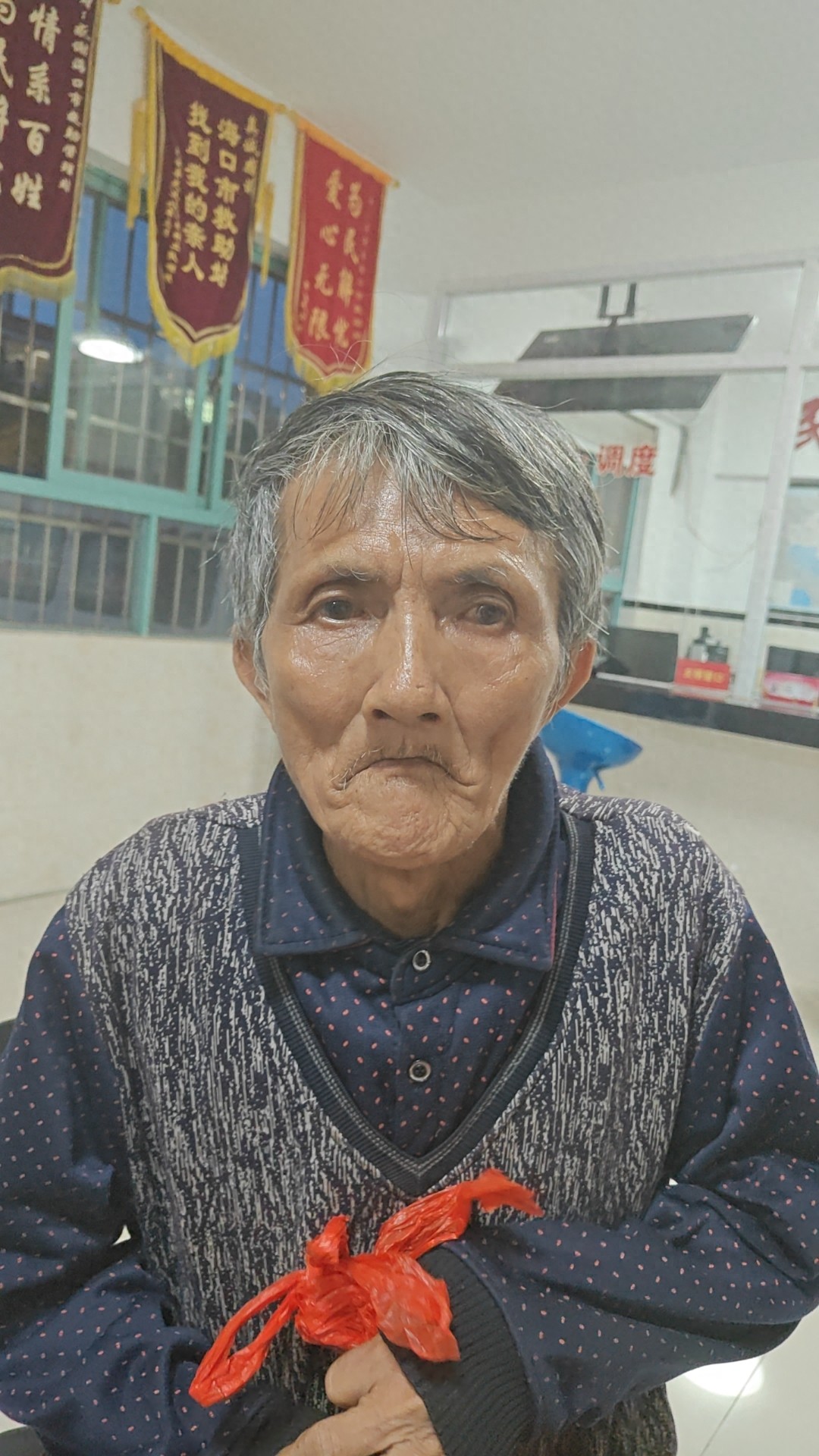 走失者照片 海口市寻亲：六旬老人被救助，自述叫...