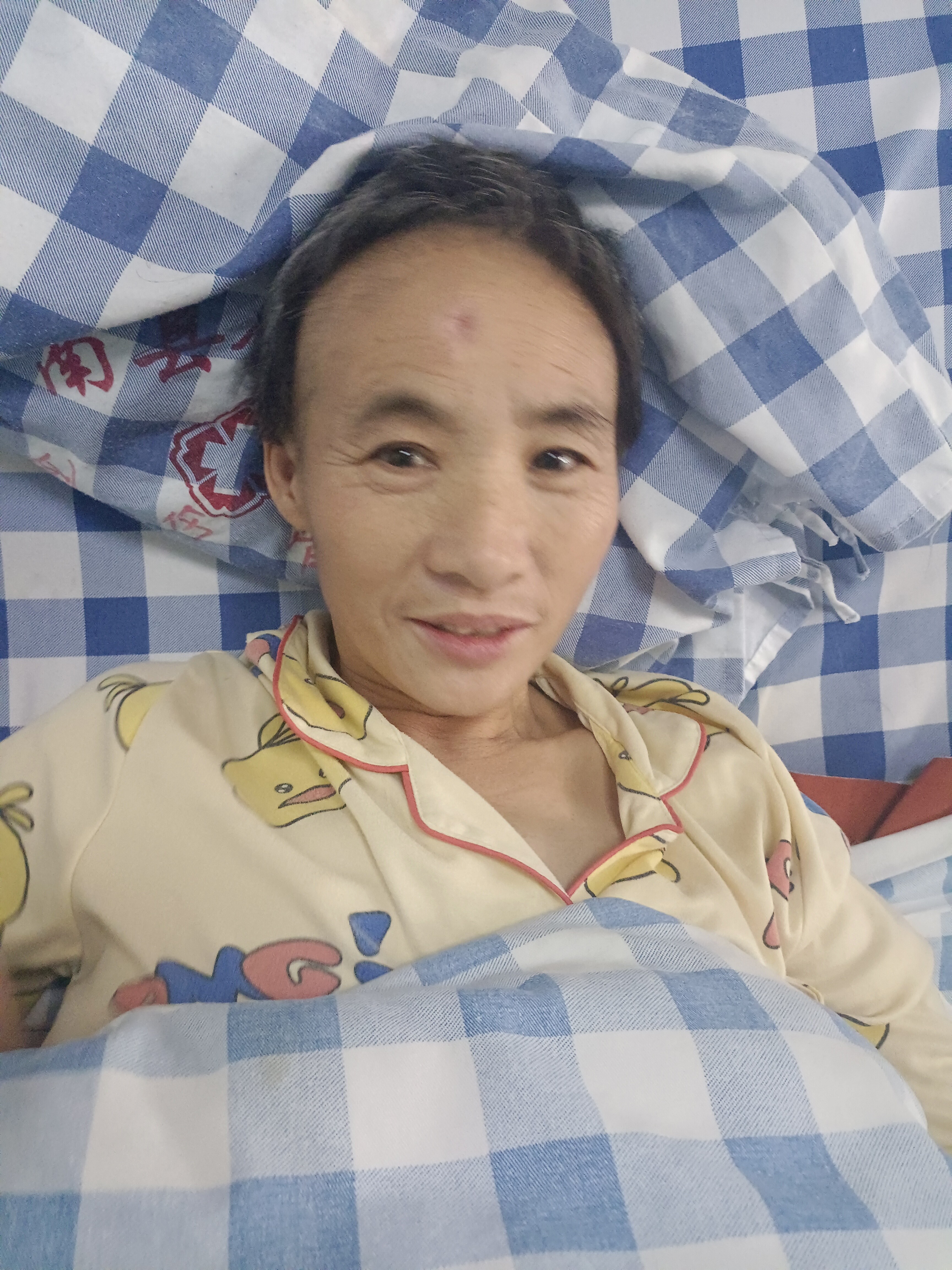 走失者照片 贵港市寻亲：五旬女子被送医救治，左...