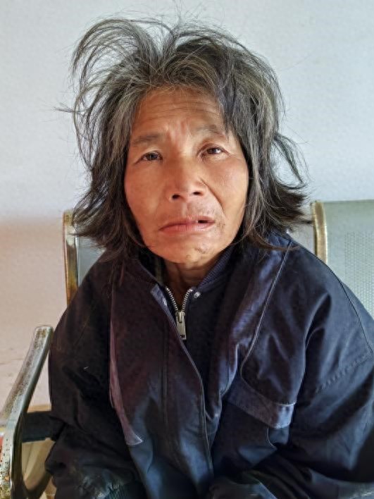 走失者照片 梧州市寻亲：五旬女子被救助，灰白短...