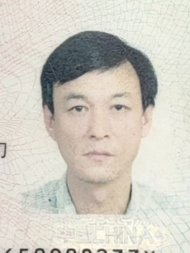 走失者照片 汕尾市寻人：六旬老人走失，穿红色外...