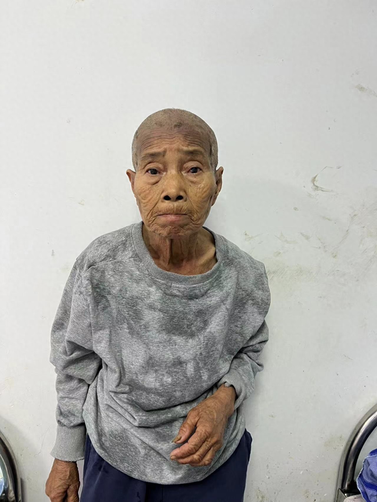 走失者照片 湛江市寻亲：廉江市六旬老太被救助，...