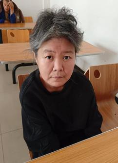 走失者照片 周口市寻亲：中年女子被救助，穿红白...