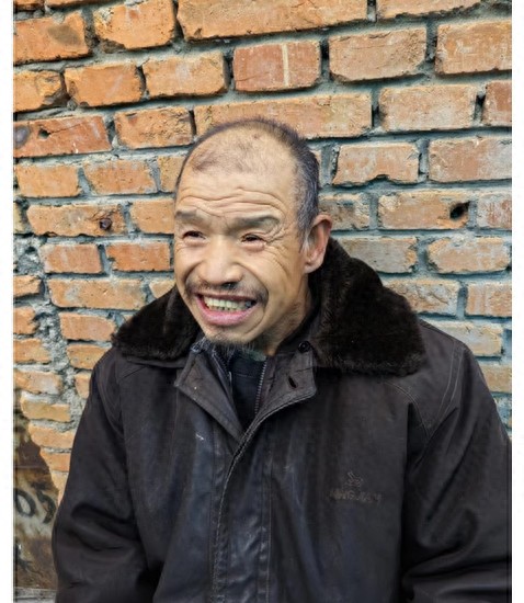 走失者照片 赤峰市寻亲：五旬男子被救助，患语言...
