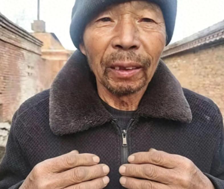 走失者照片 朝阳市寻人：七旬老人走失，患小脑萎...