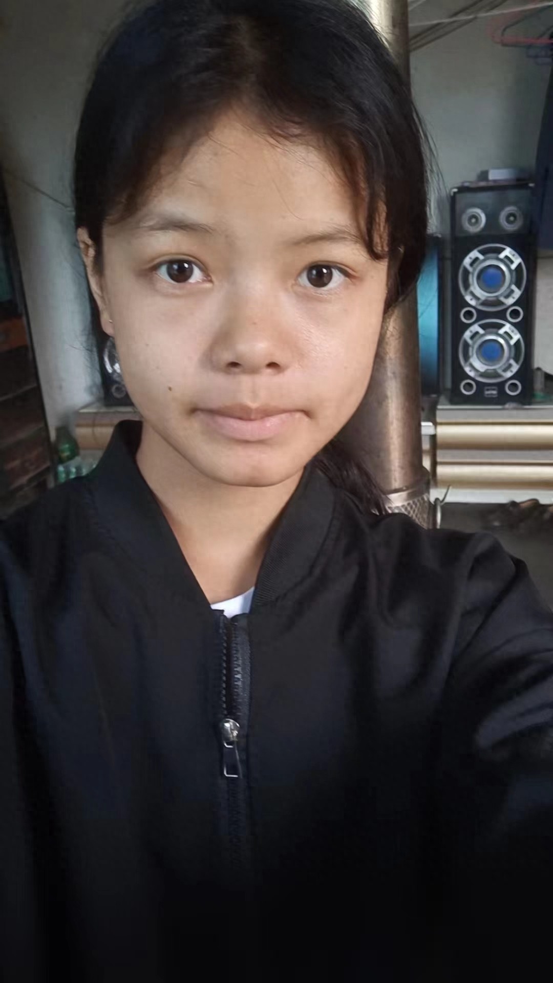 走失者照片 上海市寻人：17岁女孩走失，右侧嘴...