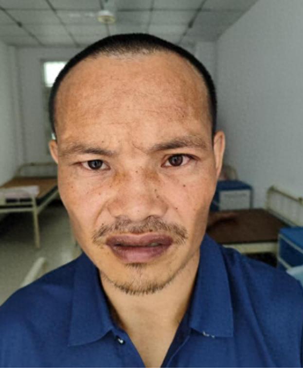 走失者照片 南阳市寻亲：五旬男子被救助，穿黑色...