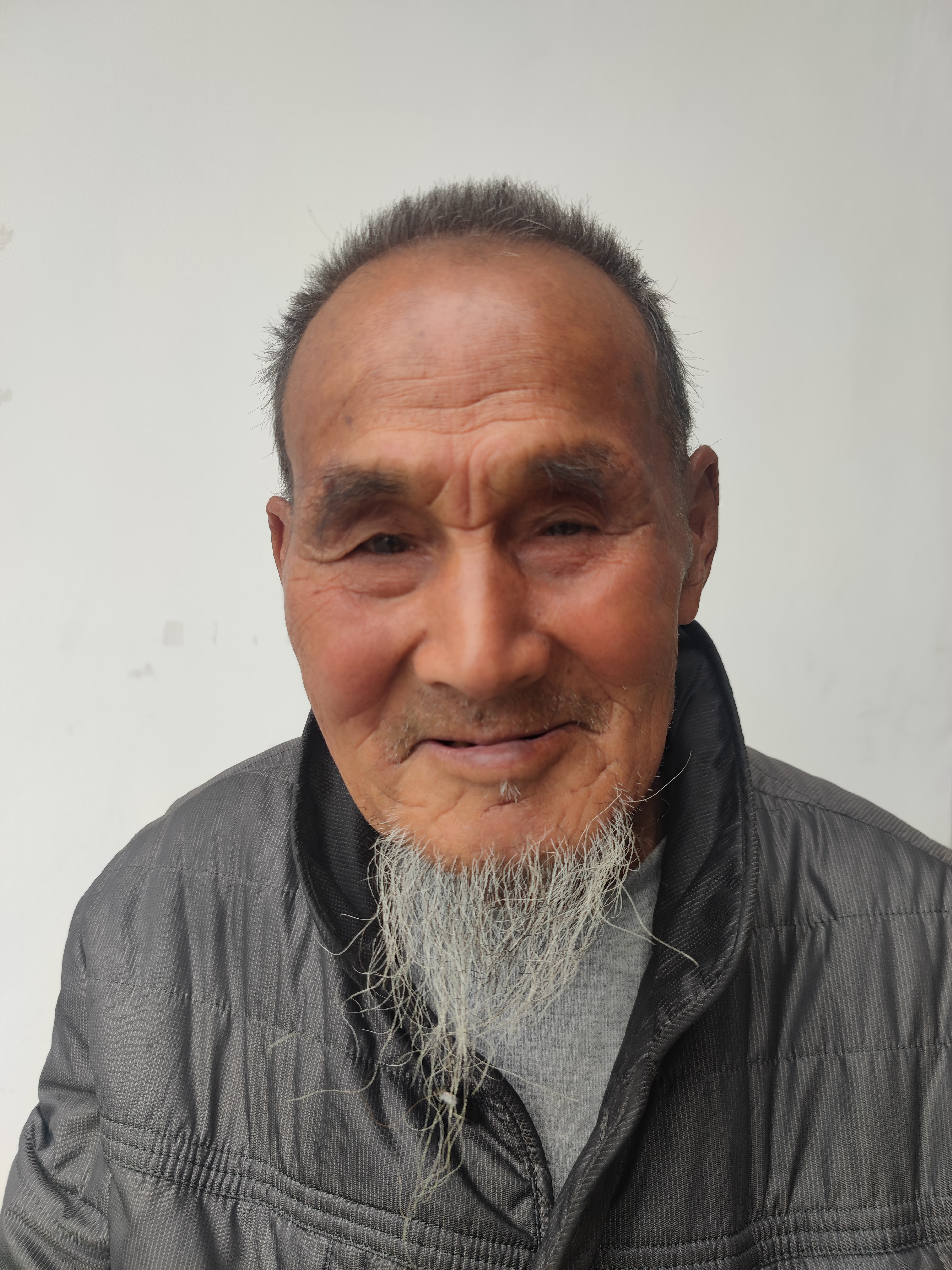 走失者照片 深圳市寻亲：九旬老人被救助，自述叫...