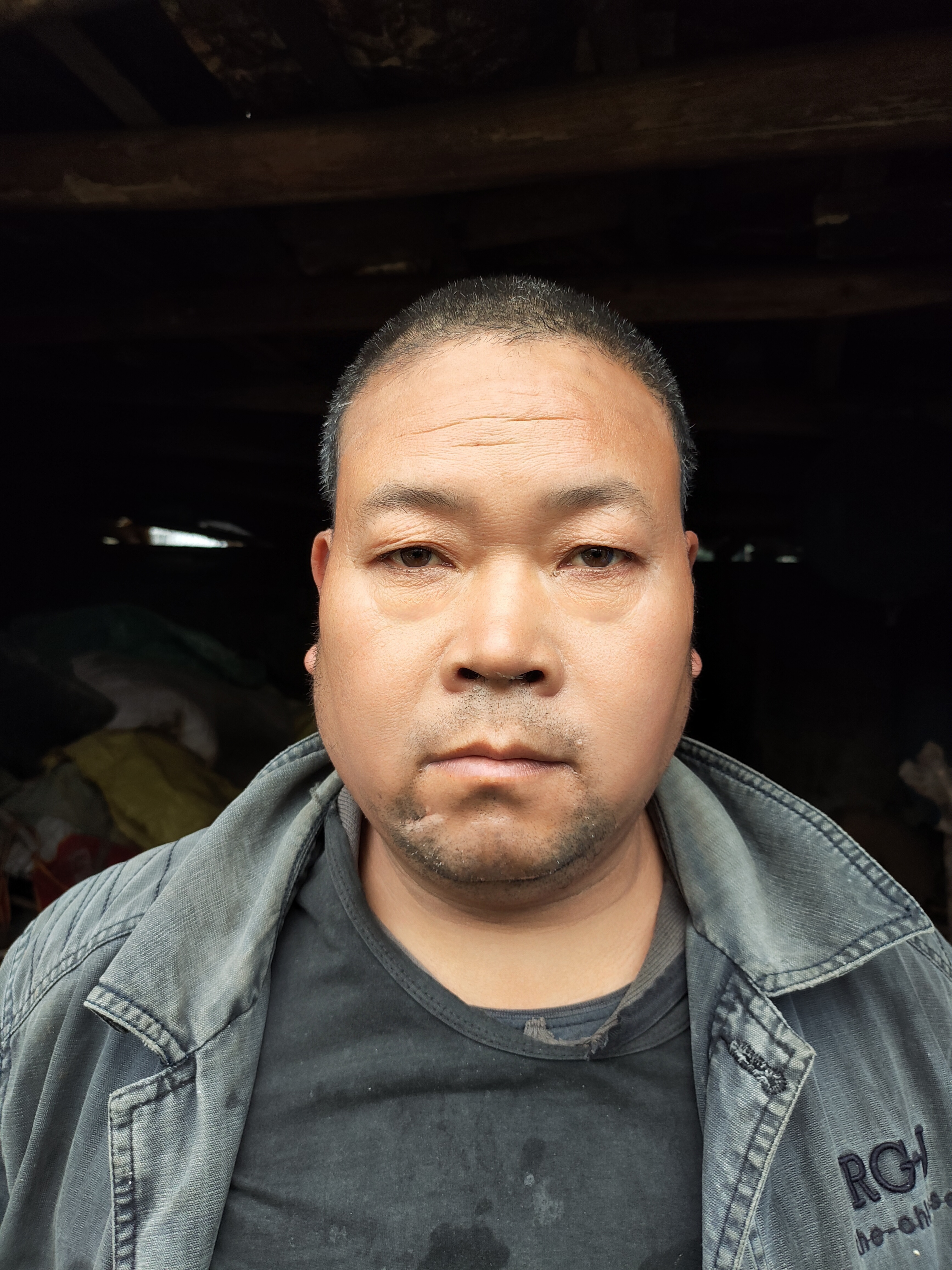 走失者照片 萍乡市寻亲：中年男子被救助，自述叫...