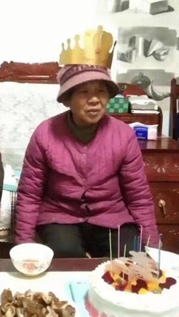 走失者照片 淄博市寻人：七旬老太走失，患小脑萎...