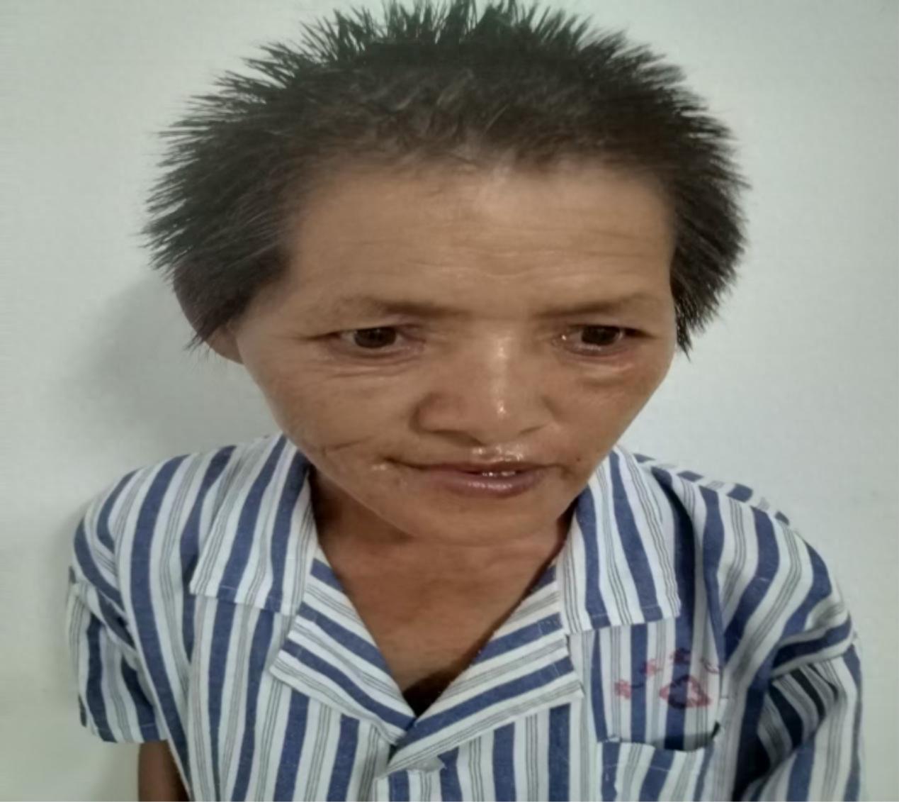 走失者照片 来宾市寻亲：六旬老太被救助，穿青色...
