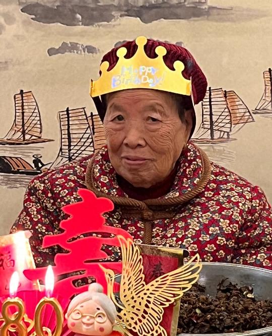 走失者照片 紧急寻人：重庆市八旬老太走失，穿枣...