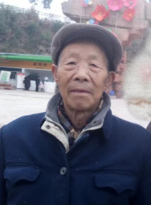 走失者照片 巴中市寻人：八旬老人走失，穿蓝色上...