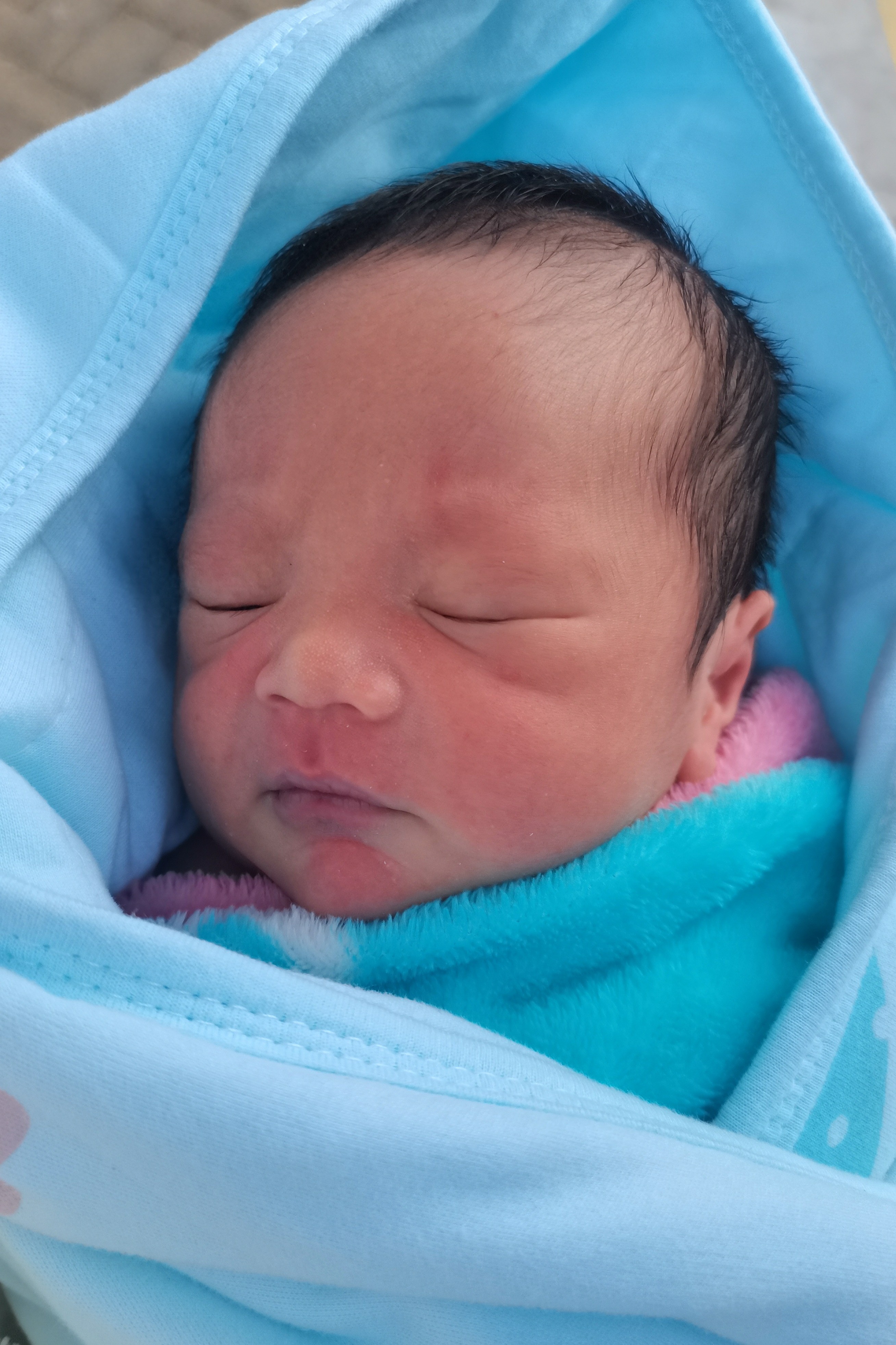 走失者照片 红河州寻亲：初生男婴被救助，高50...