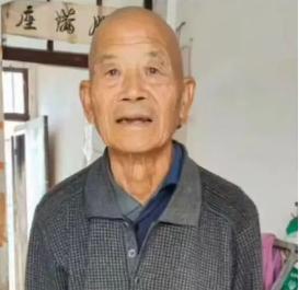 走失者照片 荆州市洪湖市寻人：八旬老人走失，穿...