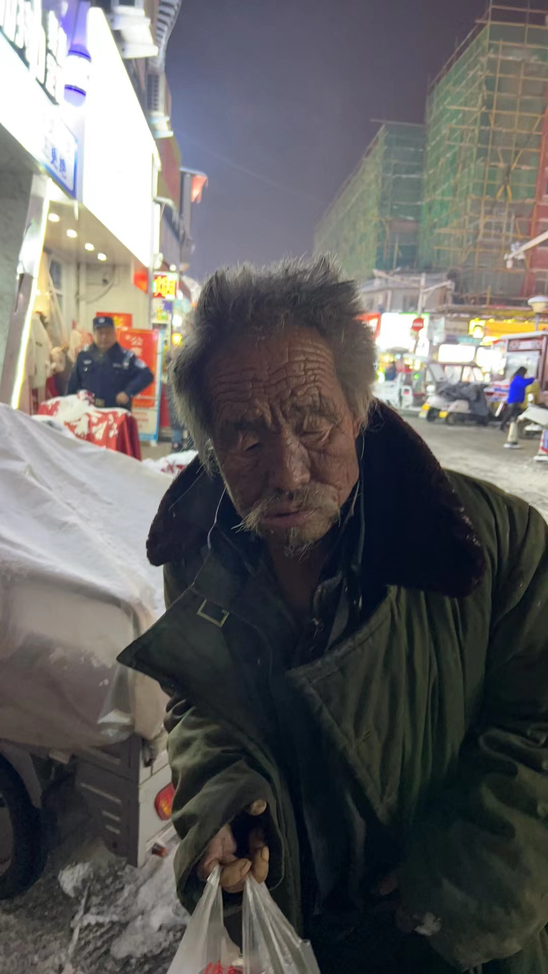 走失者照片 洛阳市寻亲：七旬老人被救助，自述叫...