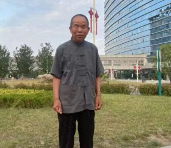 走失者照片 周口市寻人：八旬老人走失，患小脑萎...