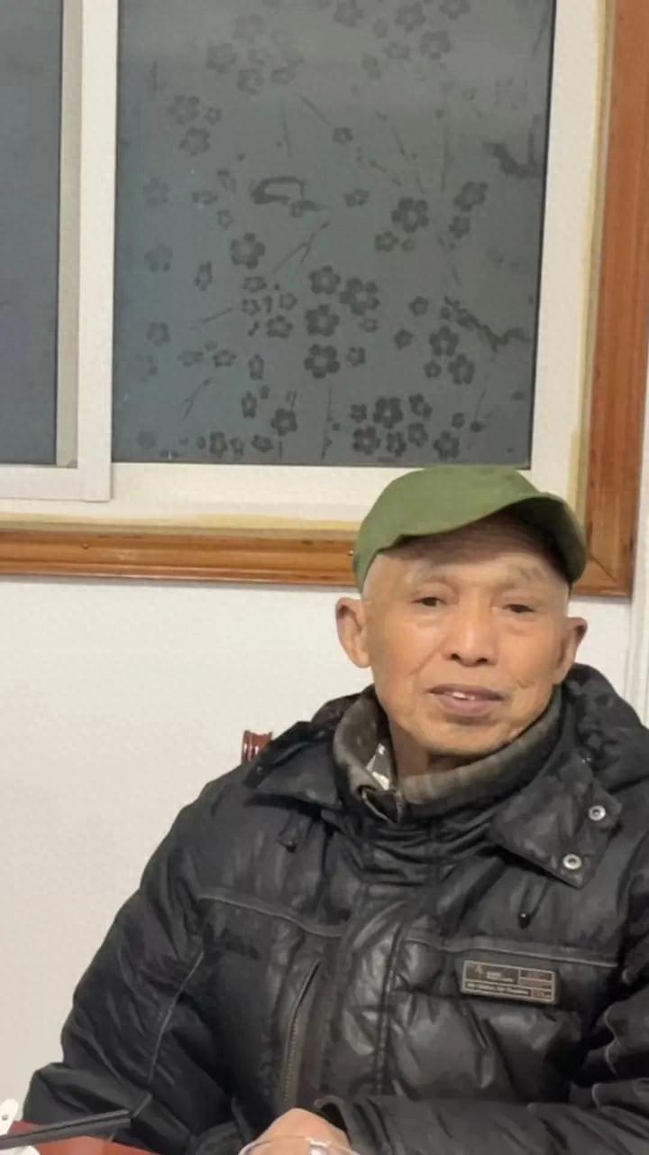 走失者照片 信阳市急寻：七旬老人走失，患小脑萎...