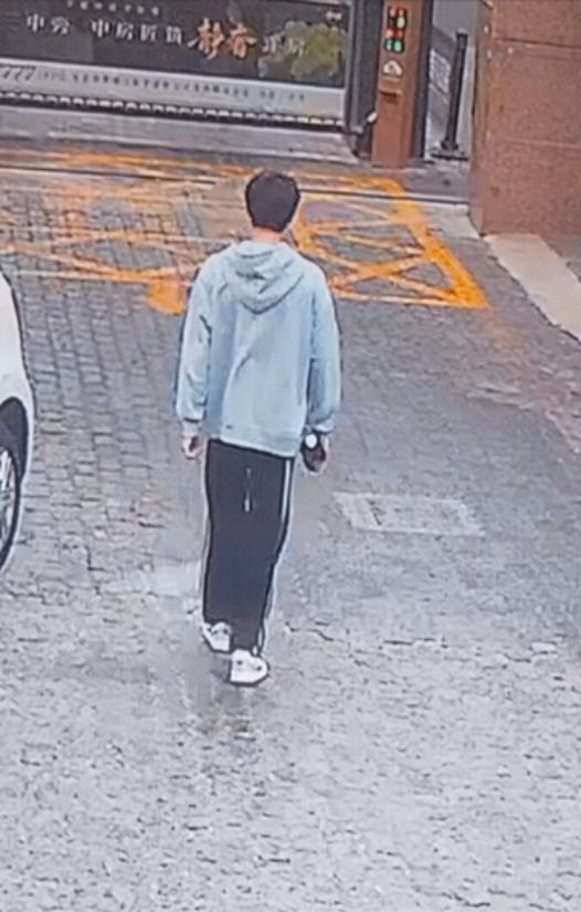 走失者照片 吴忠市寻人：15岁男孩走失，穿灰色...