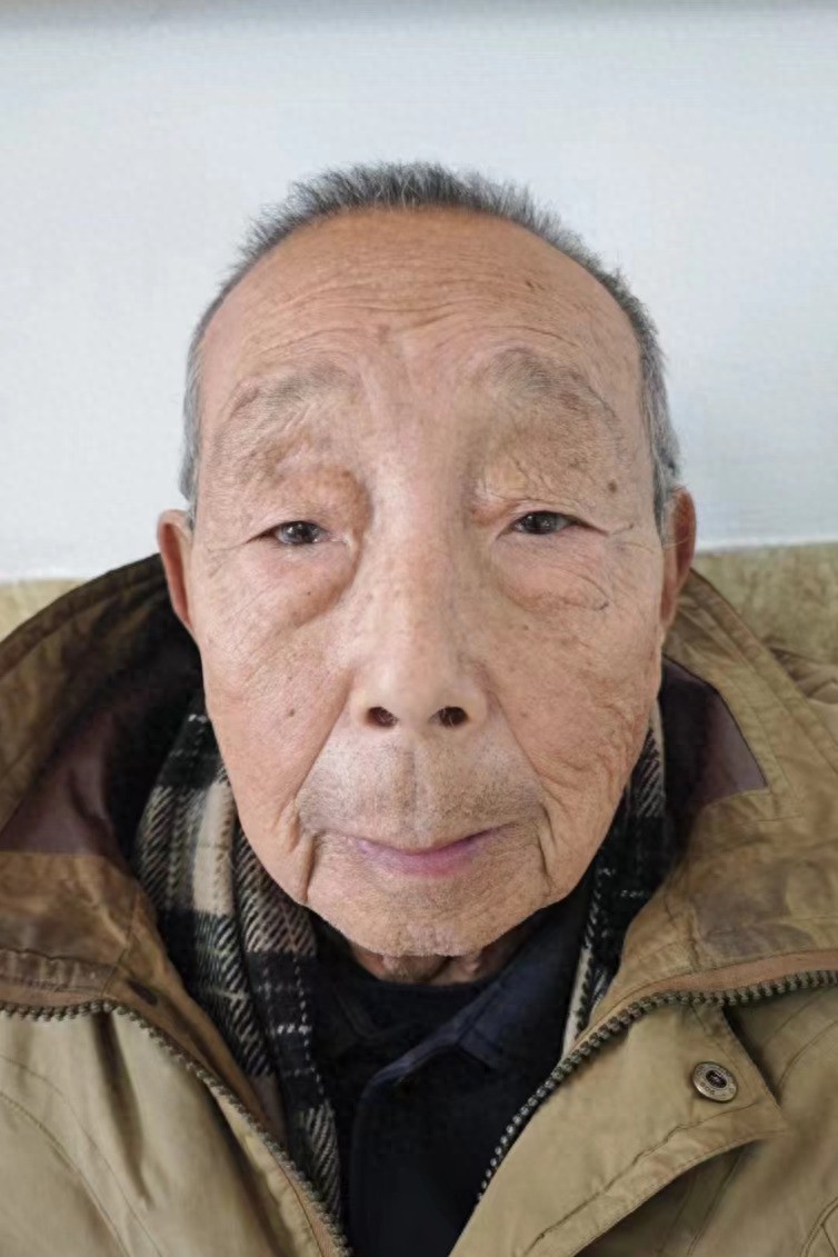 走失者照片 帮他回家：大连市八旬老人被救助，自...