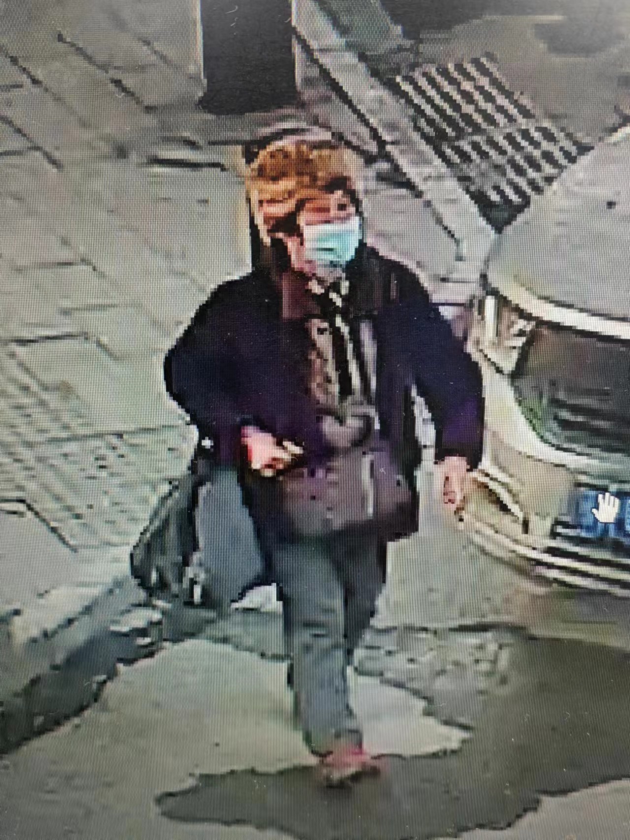走失者照片 武汉市寻人：七旬老太走失，戴咖啡色...