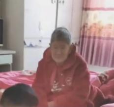 走失者照片 阜阳市急寻：八旬老太走失，穿黑色上...