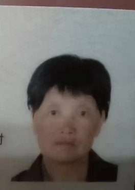 走失者照片 淮南市寻人：七旬老太走失，穿红色棉...