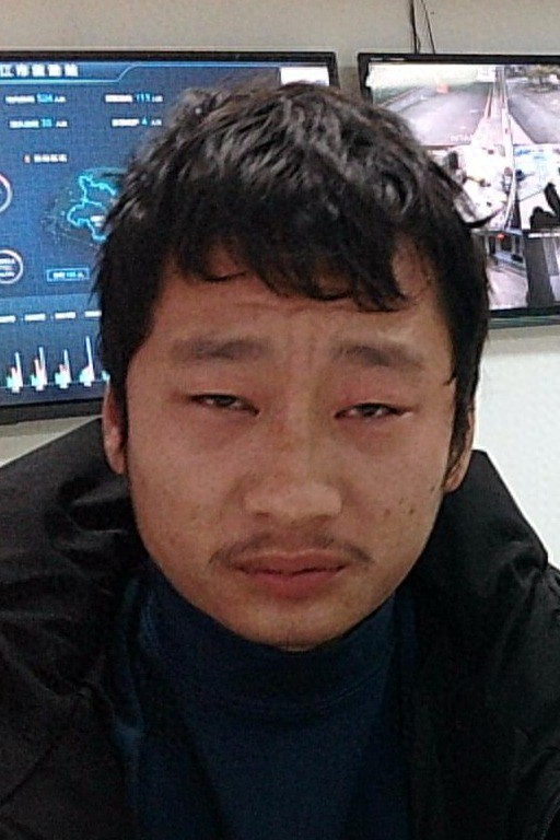 走失者照片 内江市寻亲：青年男子被救助，穿咖色...