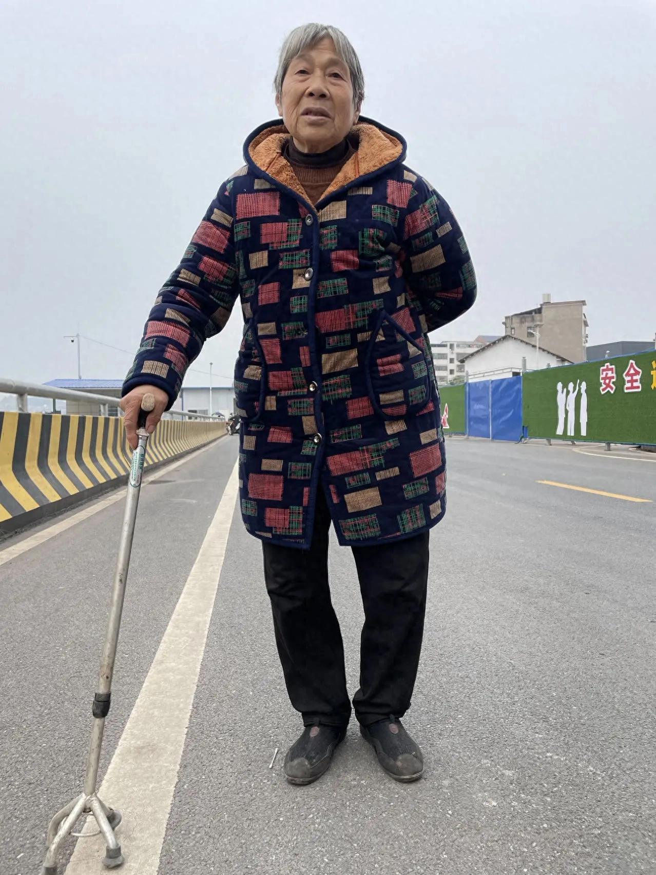 走失者照片 衡阳市急寻：七旬老太走失，穿花棉衣...