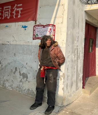 走失者照片 运城市寻亲：七旬老人被救助，高1米...