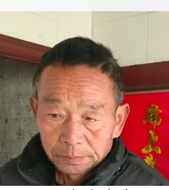 走失者照片 扬州市急寻：六旬老人走失，穿黑色衣...
